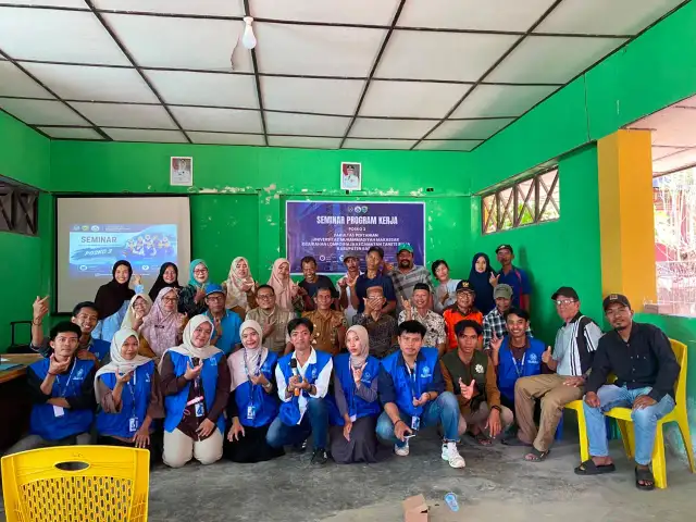 Lompo Riaja Jadi ‘Laboratorium’ Pengabdian: 10 Mahasiswa Unismuh Makassar Siapkan 8 Program Kerja
