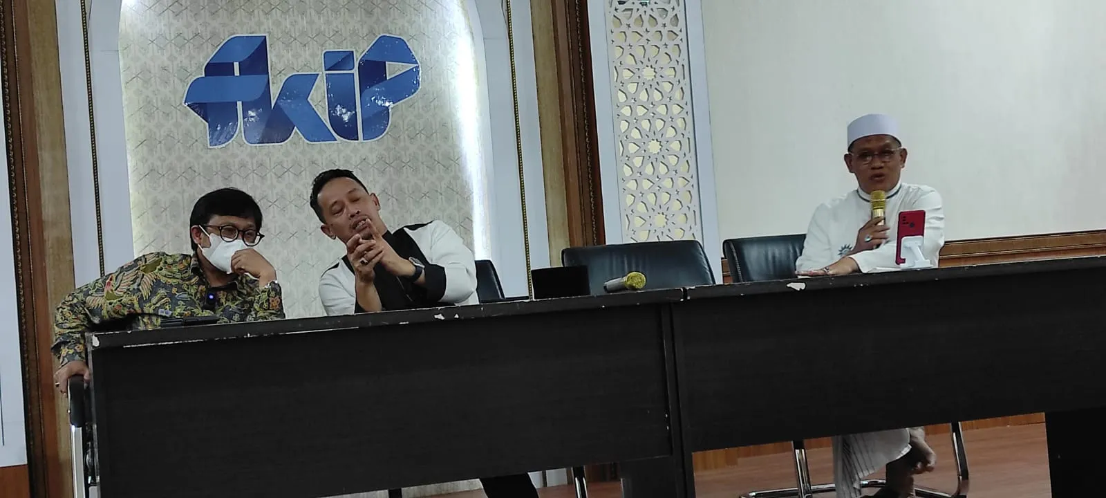Keluarga Besar FKIP Unismuh Gelar Buka Puasa Bersama, Dekan Erwin Akib Sampaikan Lima Hal