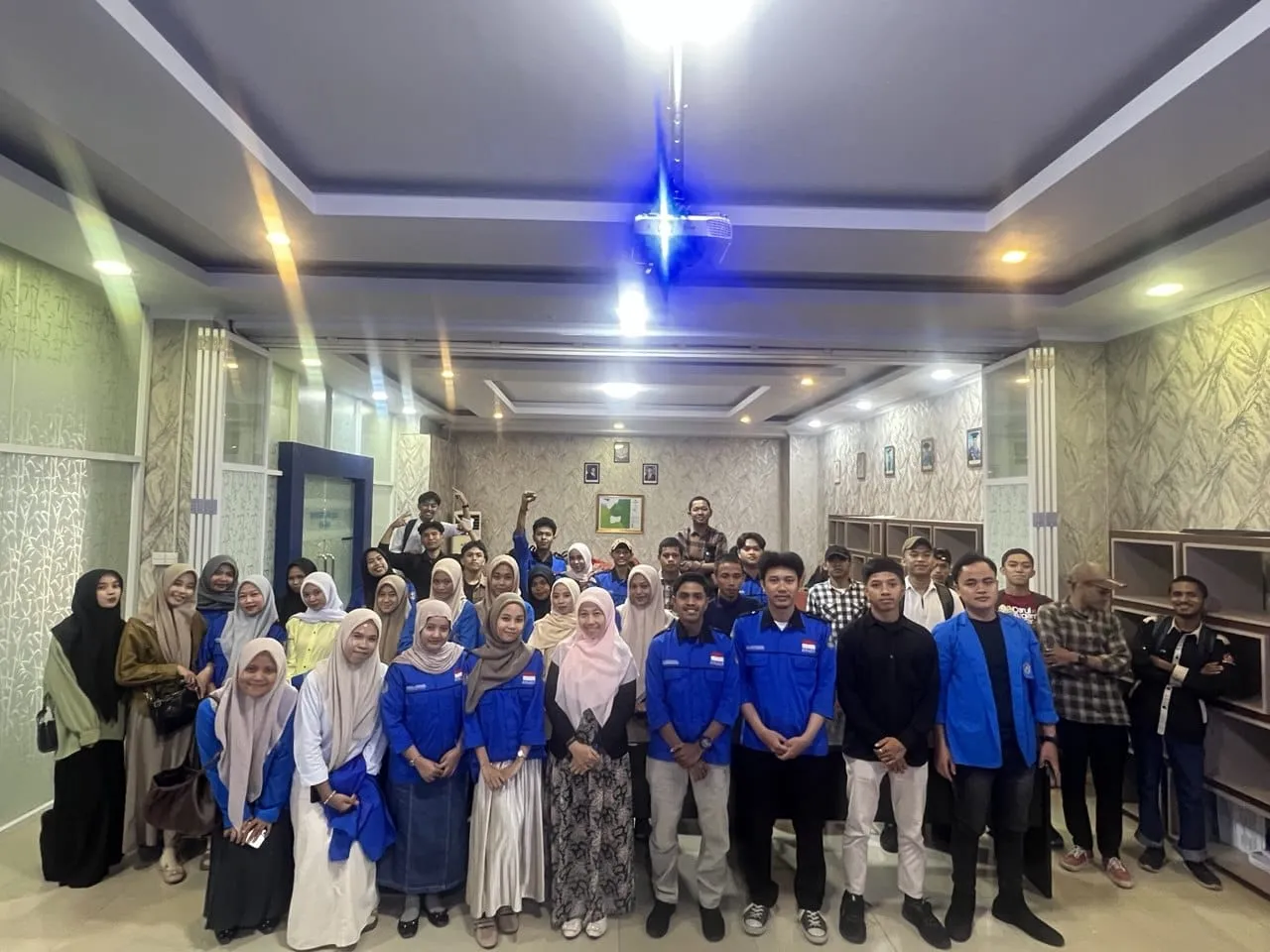 Gelar Workshoop bertajuk Colour Aquatic of Life, Mahasiswa Budidaya Perairan Unismuh Dalami Bisnis Ikan Hias