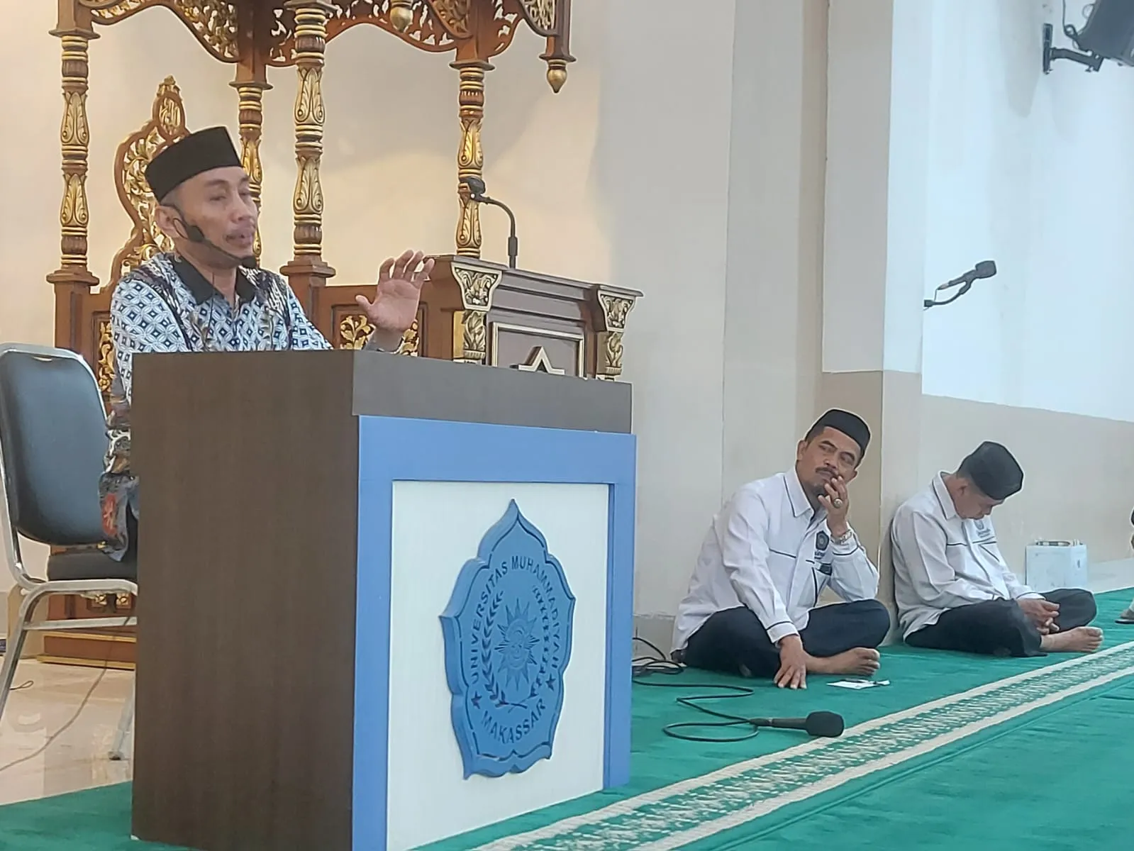 Kajian Ramadan di Unismuh Makassar, Lukman Abdul Shamad: Zakat Membersihkan Hati dari Sifat Kikir