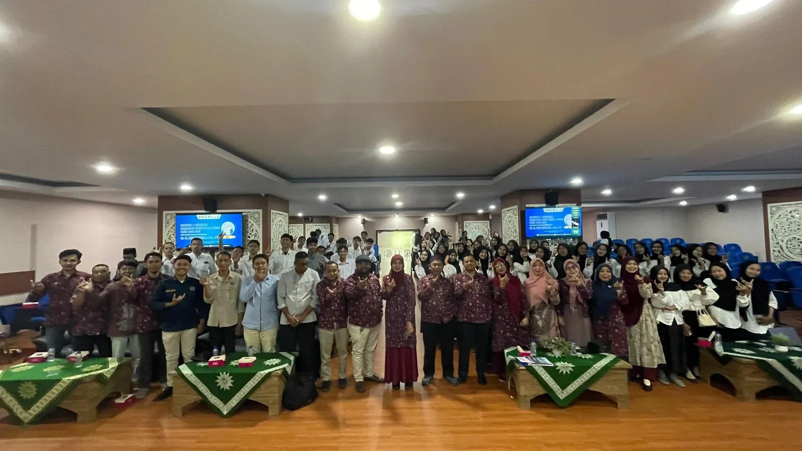 Fakultas Pertanian Unismuh Makassar Gelar Pembekalan Kuliah Kerja Profesi, Mantapkan Kompetensi dan Etika Profesional Mahasiswa