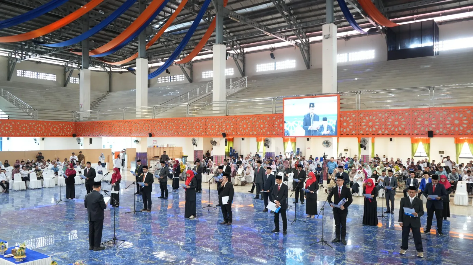 Rektor Unismuh Lantik Dekan, Direktur Pascasarjana, dan Ketua Lembaga Periode 2025–2029