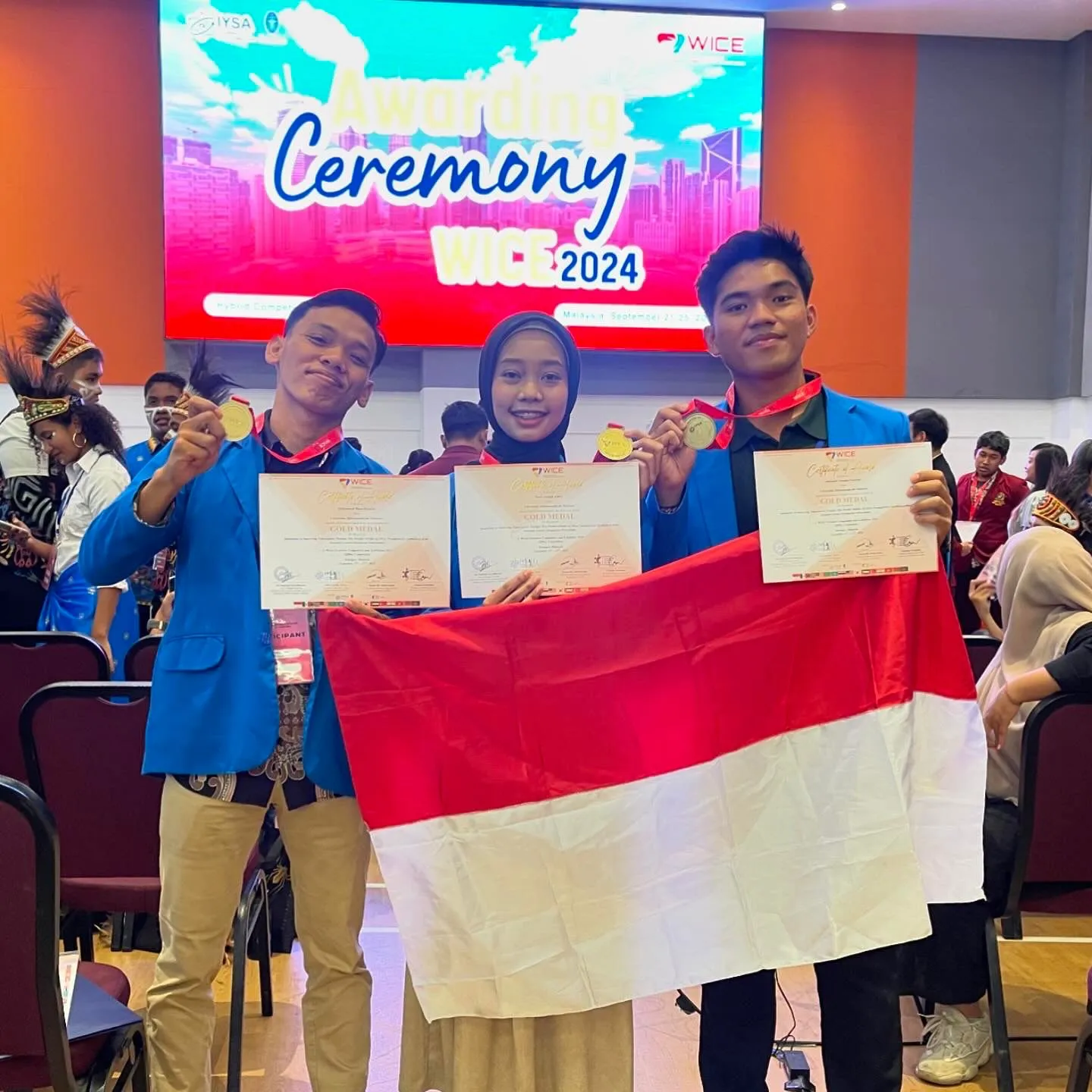 Kolaborasi Mahasiswa Kedokteran dan Farmasi Unismuh Makassar Raih Medali Emas dalam Kompetisi Internasional di Malaysia