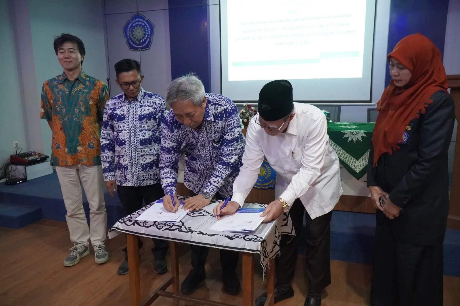 Perkuat Kualitas Pelayanan Perguruan Tinggi, Unismuh Makassar Tandatangani MoU dengan Perhepi Pusat