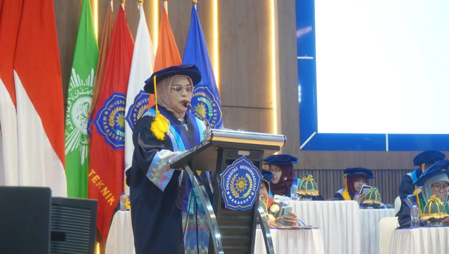 Guru Besar Unismuh Makassar Ubah Limbah Sayur Jadi Kompos, Hasilnya Pakcoy Makin Subur