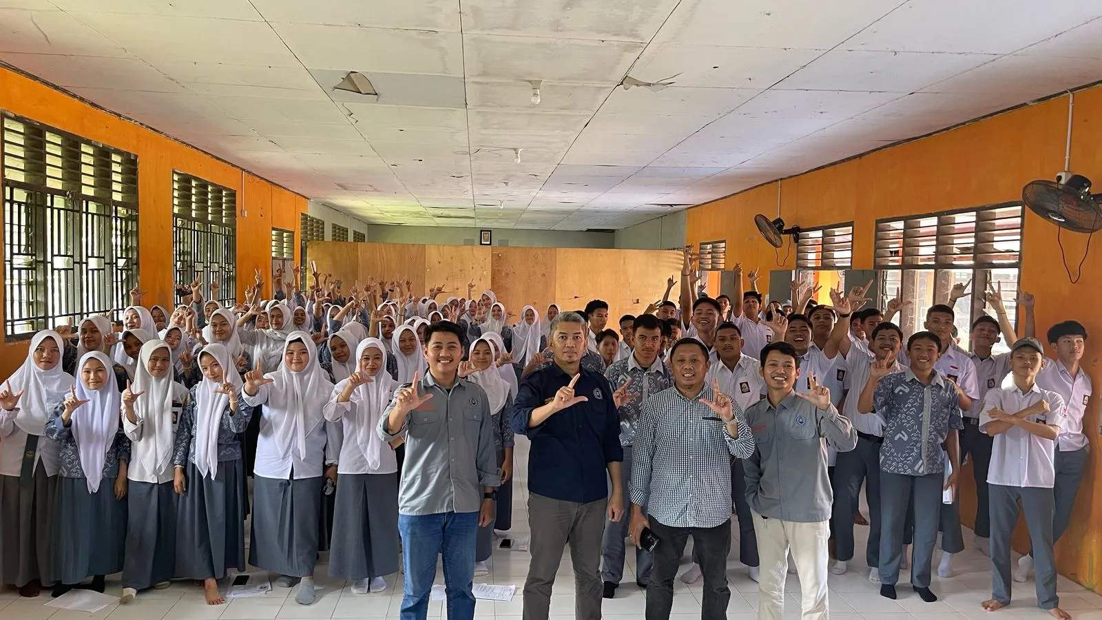 Prodi Kehutanan Unismuh Sosialisasi di SMAN 6 Gowa, Gaungkan Prospek Cerah Dunia Kehutanan