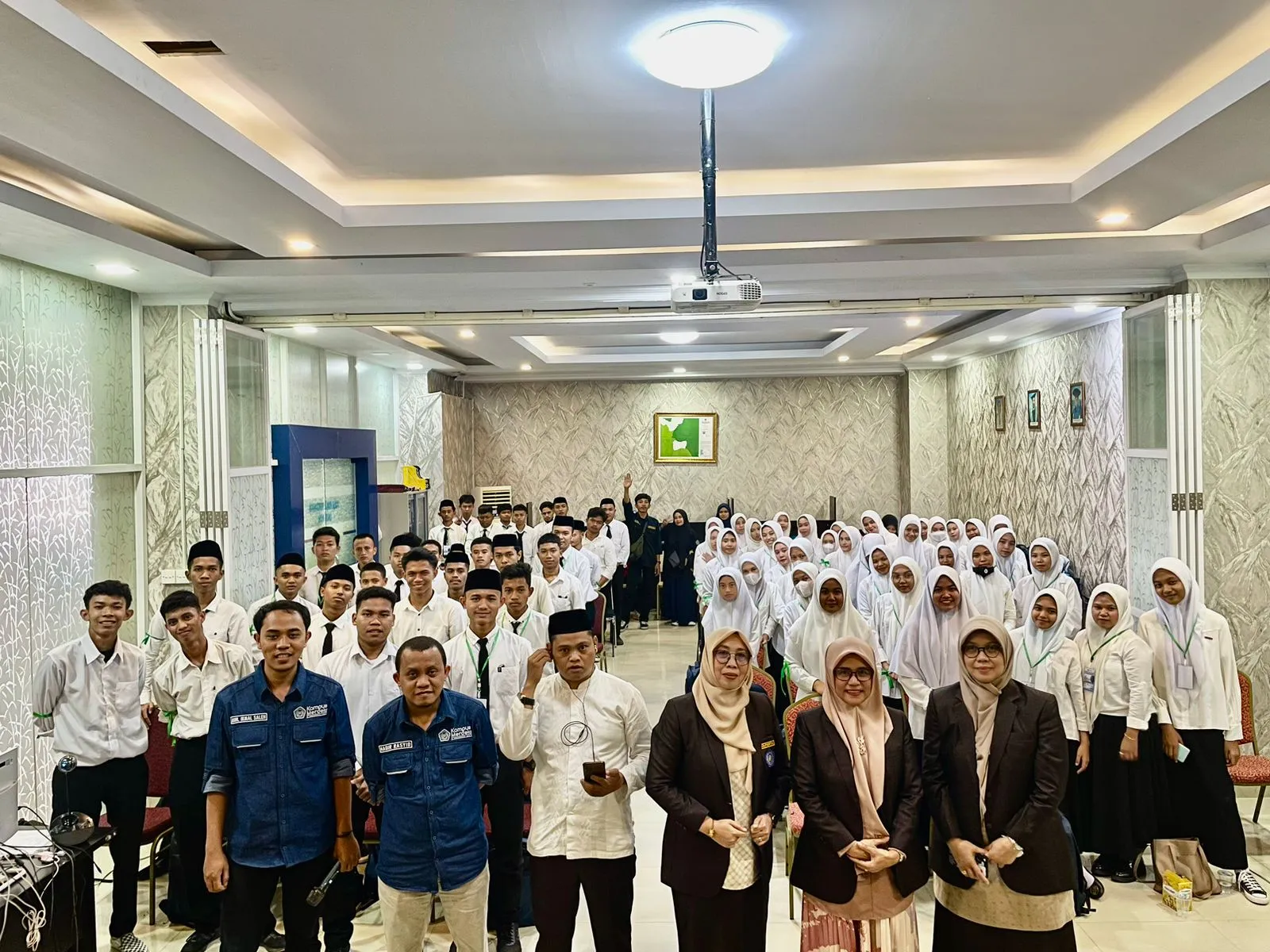 Gelar Masa Orientasi Mahasiswa Baru Dekan Faperta Unismuh Makassar Berbagi Tips menjadi Mahasiswa Berprestasi