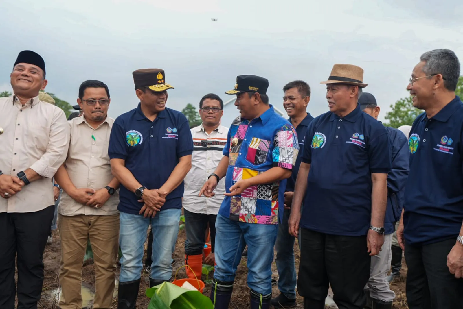 Pj Gubernur dan Kapolda Sulsel Hadiri Penanaman Perdana Pisang Cavendish di Lahan Pusdiklat Unismuh Makassar