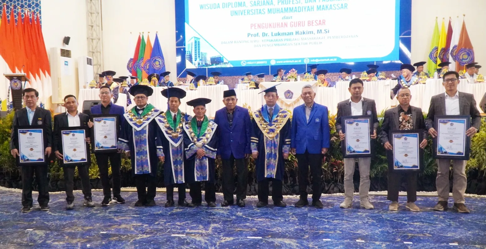 Enam Prodi Unismuh Terima Penghargaan Akreditasi Unggul dalam Wisuda ke-84